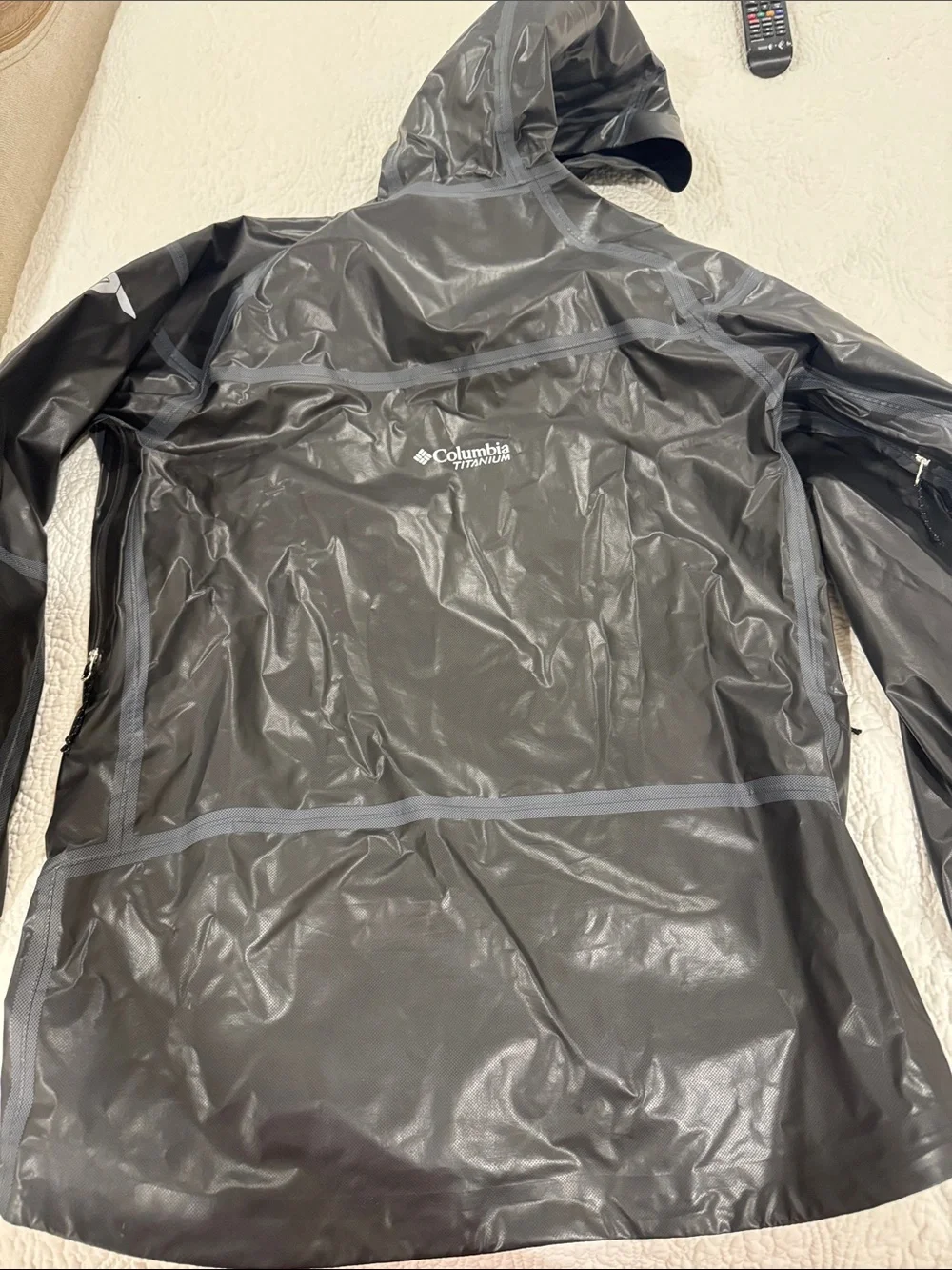 Columbia Men’s Black Hooded Rain Shell Jacket